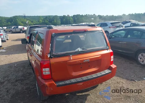 2010 Jeep Patriot Sport z USA, uszkodzony, nr VIN 1J4NT2GB6AD502628